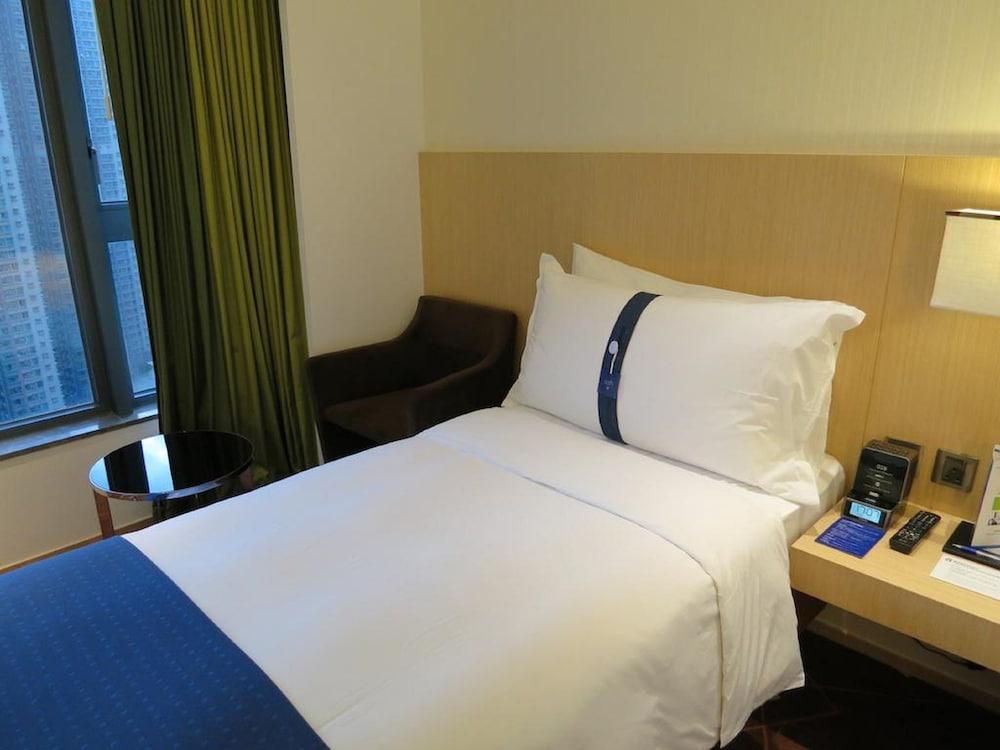Holiday Inn Express Hong Kong Kowloon East, An Ihg Hotel Exterior photo