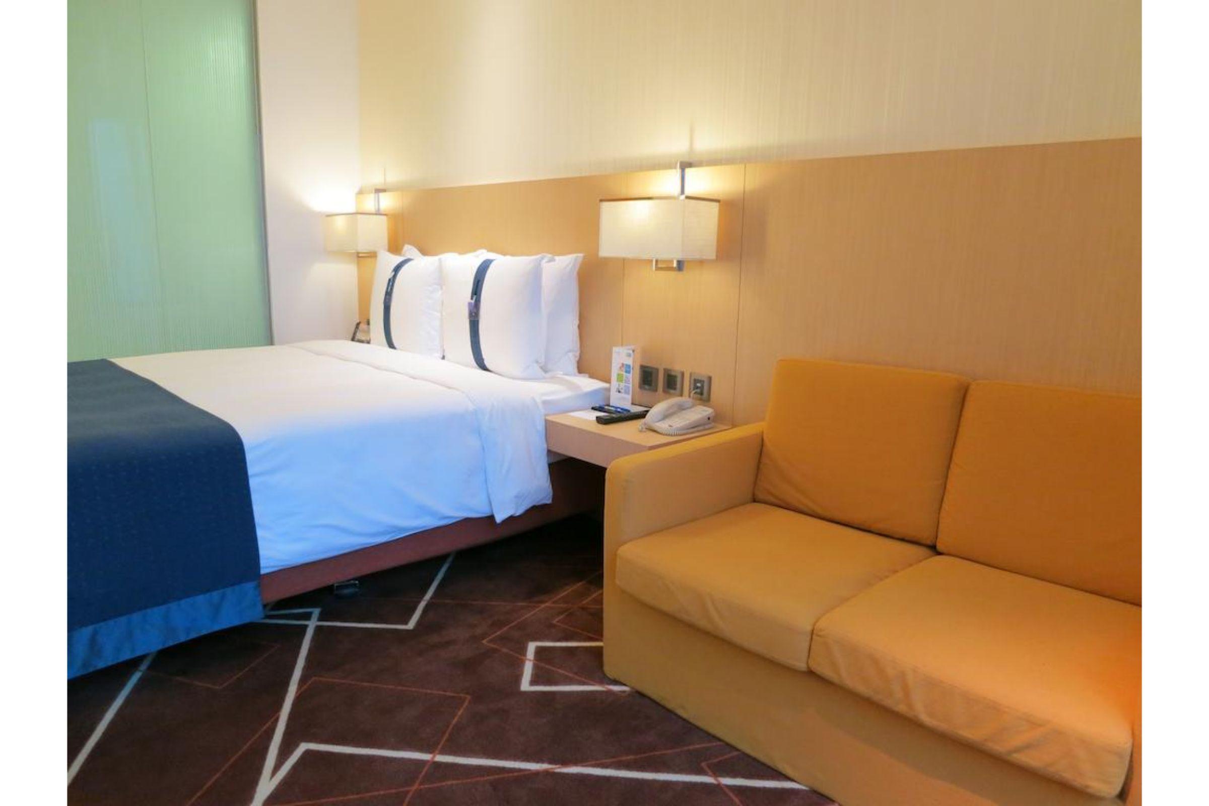 Holiday Inn Express Hong Kong Kowloon East, An Ihg Hotel Exterior photo