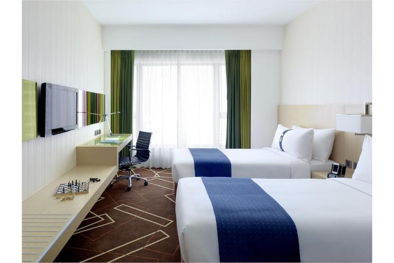 Holiday Inn Express Hong Kong Kowloon East, An Ihg Hotel Exterior photo